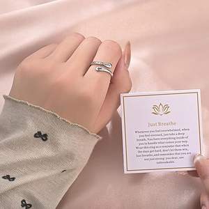 MOQ 500 Anello <span class=keywords><strong>Nuziale</strong></span> Regolabile in Argento Sterling 925 Placcato Rodio Classico con Scritta 'Just Breathe Faith Hope Love' Ispirazionale e Sentita - Product Image 4