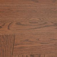 Parquet contrecollé multicouche en chêne blanc à chevrons, grade AB, couleur Old Castle, surface brossée, garantie 25 ans, référence MKNO.5389