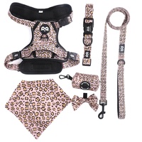 Harnais et laisse anti-traction pour chien en néoprène et cuir, personnalisable, tendance, réglable, réfléchissant, respirant, avec porte-sac à déjections à libération rapide