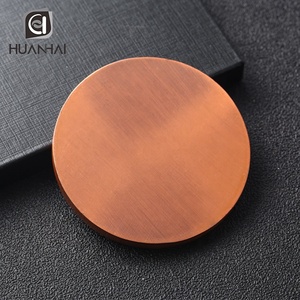 Pièce d'anniversaire personnalisée en bronze rouge avec logo métallique en relief - Product Image 4