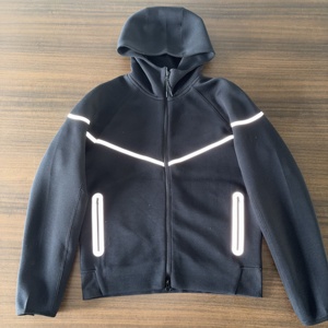 Giacca da <span class=keywords><strong>uomo</strong></span> personalizzata Set <span class=keywords><strong>tuta</strong></span> sportiva per <span class=keywords><strong>uomo</strong></span> che si illumina con i <span class=keywords><strong>pantaloni</strong></span> della <span class=keywords><strong>tuta</strong></span> scuri e la <span class=keywords><strong>tuta</strong></span> con cappuccio - Product Image 2