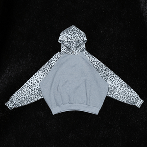 Sweat-shirt à capuche unisexe à imprimé léopard, manches raglan, pull oversize, sweat-shirt graphique personnalisé, streetwear - Product Image 2