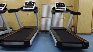 <span class=keywords><strong>Tapis</strong></span> roulant commercial avec console LED, moteur, vitesse <span class=keywords><strong>de</strong></span> <span class=keywords><strong>20</strong></span> <span class=keywords><strong>km</strong></span>/<span class=keywords><strong>h</strong></span>, directement <span class=keywords><strong>de</strong></span> l'usine, personnalisable - Product Image 5