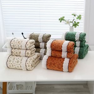 Ensemble de serviettes haut de gamme à motif floral, style pastoral romantique avec dentelle, douces et absorbantes, vente chaude en usine - Product Image 1