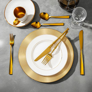 <span class=keywords><strong>Service</strong></span> de vaisselle en <span class=keywords><strong>porcelaine</strong></span> de style luxe assiettes rondes avec bord doré assiette décorative en céramique avec bord doré plats élégants - Product Image 1