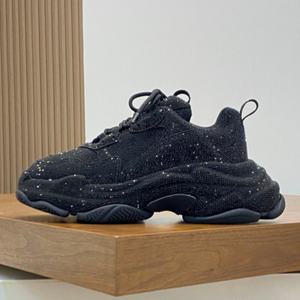 Chaussures plateforme de haute qualité avec diamants incrustés, dotées d'un matériau en maille luxueux, adaptées aux hommes et aux femmes. - Product Image 4