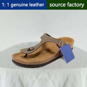 Birkenstocks Gizeh personnalisés pour hommes et femmes, sabots en cuir, mules, pantoufles en daim de vache, semelle en liège, pantoufles plates cool unisexes - Product Image 1