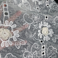Dentelle soluble dans l'eau texturée 3D florale ajourée en forme de rose et de papillon, tissu en maille transparente brodé pour robe de soirée