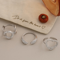 Ensemble de bagues en acier inoxydable plaqué or sous vide, style Instagram européen et américain, avec diamants incrustés, en forme de croissant et de cœur creux