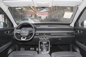 Véhicule SUV Wuling Xingchi <span class=keywords><strong>2023</strong></span> en stock, le plus vendu, le <span class=keywords><strong>moins</strong></span> cher de Chine, 1.5L 99ch, nouvelle <span class=keywords><strong>voiture</strong></span> essence 5 portes 5 places - Product Image 6