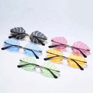 Gafas de Sol Vintage de Moda 2021, Color Verde Rosa, Protección UV400, Montura de Hoja sin Aro, para Mujer - Product Image 5