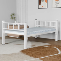Cadre de lit simple en fer blanc durable pour chambre d'hôtes ou dortoir