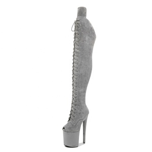 Stivali da ballerino con plateau con <span class=keywords><strong>tacco</strong></span> alto in finta pelle scamosciata e coscia stile esotico con <span class=keywords><strong>tacco</strong></span> alto da donna <span class=keywords><strong>20</strong></span> <span class=keywords><strong>cm</strong></span> 8 "stivali sopra il ginocchio Sexy - Product Image 5