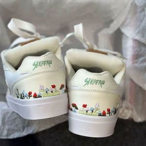 Chaussures originales Girly Heart Beige Bread pour femmes, tendance 2026, nouvelles chaussures de skate polyvalentes décontractées blanches pour l'automne - Product Image 2