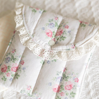 Pochette à bijoux matelassée en dentelle florale vintage de haute qualité, mini sac organisateur en coton à carreaux pour bagues, boucles d'oreilles et colliers