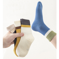 Chaussettes de sport rétro léopard blanches pour jeunes, en nylon/coton doux, séchage rapide, respirantes, personnalisables – Approvisionnement direct usine