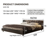 Lit Double King Size Moderne de Luxe avec Cadre Capitonnée à Canaux Verticaux, Style Minimaliste Italien, en Cuir Gris pour Villa