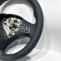 Volant sport ergonomique en cuir perforé et daim, léger, durable, pour une performance de conduite améliorée