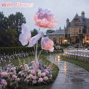 Installation florale géante élégante et noble en soie dégradée, pivoine et papillon, pour mariage, bord de piscine, aménagement extérieur - Product Image 4