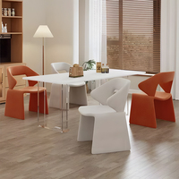 Mobilier de salle à manger nordique moderne chaise de salle à manger design haut de gamme à dossier incurvé en tissu de couleur personnalisée