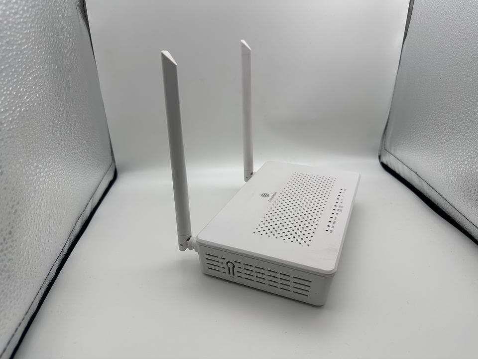 Used JINGLAI Fiber Optic Modem Router FTTH 4GE+1USB+1TEL ONT TEWA-220G ...