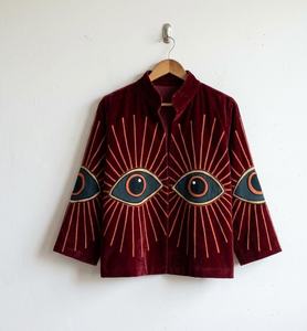 เสื้อแจ็คเก็ตกำมะหยี่ลายสัตว์สไตล์ซูซานีสำหรับฤดูหนาว ระบายอากาศได้ดี บุด้วยใยฝ้าย ติดกระดุมด้านหน้า ปักลายสไตล์โบโฮ ทรงปกติ ทำด้วยมือ - Product Image 1