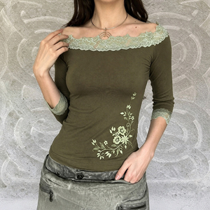 Chemisier décontracté pour femme Y2K à épaules dénudées, imprimé, avec bordure en dentelle, color block, extensible, coupe ajustée, tricoté, manches 3/4 - Product Image 4
