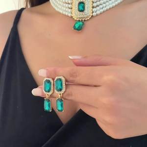 Conjunto de Collar y Aretes de Diseño Floral de Alta Gama para Mujer, con Cuentas, Chapado en Oro de 18K, para Aniversario o Ocasiones Especiales - Product Image 5