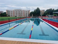Piscine Modulaire Sur Mesure en Acier Zn-Al-Mg pour Écoles avec Isolation Thermique 5 Faces Assemblage Rapide Garantie 15 Ans