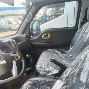 Camion Furgone Mobile per Vendita Cibo Dongfeng Tuyi Saling Diesel Manuale Nuovo, Unità di Vendita Alimentare di Piccole e Medie Dimensioni Euro 3, Negozio Mobile in Vendita - Product Image 6