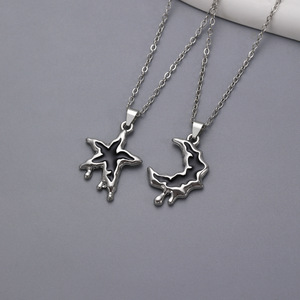 Coppia di gioielli stile Punk Vintage smalto nero olio irregolare liquido di fusione a mezzaluna <span class=keywords><strong>stella</strong></span> set collana pendente per gli amanti - Product Image 3