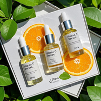 Suero Profesional Antienvejecimiento y Antiarrugas con Vitamina C, Niacinamida, Ácido Hialurónico y Vitamina E, 30 ml, para Blanquear la Piel del Rostro y Cuerpo