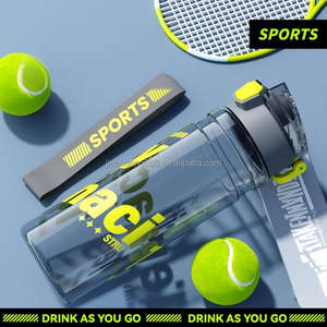 Botol Air Olahraga Plastik 700ML dengan Pegangan, Botol Food Grade Anti Jatuh untuk Pria, Kebugaran, Gym, Penggunaan Luar Ruangan - Product Image 1