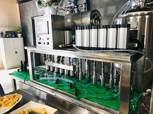 Semi Automatic 6 Heads Beer Bottle Filling And <strong>Capping</strong> <strong>Machine</strong> 300 Bottles/h Bottle Filler For Beer Brewery - Product Image 4