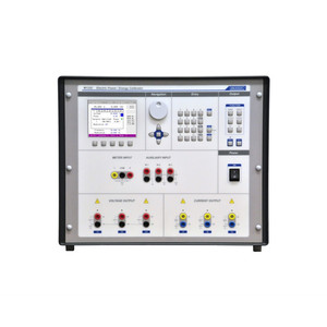 Calibrateur d'énergie monophasé Meatest M133C, testeur de sortie de tension et de courant monophasé - Product Image 1