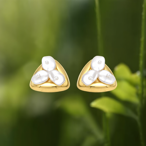 Pendientes de Moda con Perlas Blancas, Diseño Sostenible y Resistente, Acero Inoxidable 316L con Baño de Oro PVD - Product Image 3