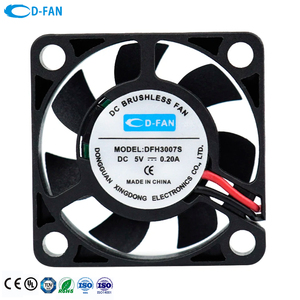 3007 tốc độ cao Mini <span class=keywords><strong>Fan</strong></span> 7000 vòng/phút 12V 5V <span class=keywords><strong>3</strong></span>.3V DC dòng chảy hướng trục quạt làm mát 30 mét - Product Image 1
