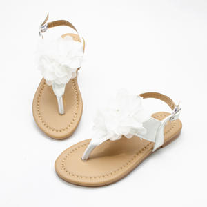Sandalias de nuevo estilo para niñas, zapatos planos de princesa, chanclas de ocio y playa para niños - Product Image 3