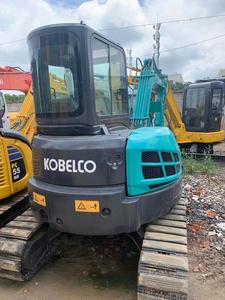 Excavadoras sobre orugas usadas Kobelco con certificado CE con cubo excavadora de segunda mano SK55 5,5 TON mini excavadora a la venta en Japón - Product Image 4