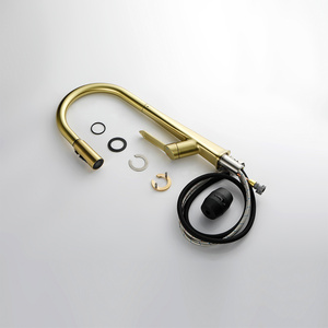 Rubinetto da <span class=keywords><strong>Cucina</strong></span> Estraibile in Ottone Massiccio Oro Spazzolato con 3 Modalità di Spruzzo Miscelatore Acqua Calda e Fredda Rubinetti di Lusso <span class=keywords><strong>per</strong></span> Cucine Commerciali - Product Image 3