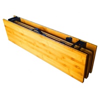 Mobilier d'extérieur moderne Support en fer pliable facile à transporter avec table carrée en bambou pour les hôtels pour les collations et les dîners