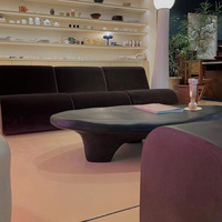 Table basse moderne en fibre de verre au design unique avec couleur personnalisée pour le mobilier de salon