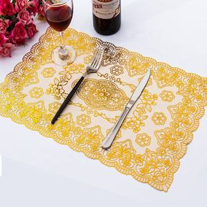 30 * 45cm新製品ゴールドスタンプ魅力的なデザイン<span class=keywords><strong>PVC</strong></span>室内装飾テーブルクロスランチョンマット - Product Image 2