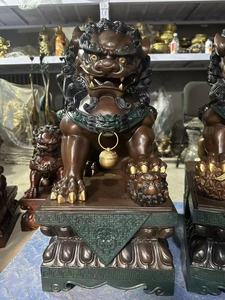 Ornamenti di leone in ottone e bronzo realizzati con il metodo di stampo a cera Fine. In coppia con forme di cucciolo di palla e leone. - Product Image 3