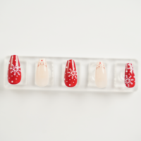 Uñas Postizas Navideñas con Diseño de Copo de Nieve Rojo y Reno, Uñas Postizas Color Rosa Nude en Forma de Ataúd