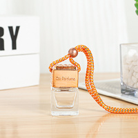 Bouteille cubique de 8ml 10ml pour pendaison de désodorisant de voiture pendentif de parfum bouteille de diffuseur de voiture en verre vide