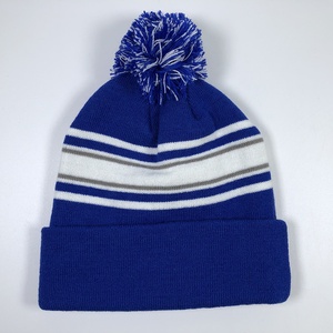 OEM populaire unisexe acrylique vert <span class=keywords><strong>jaune</strong></span> rouge équipe de football club Bobble chapeau d'hiver conception personnalisée logo deux tons bonnets <span class=keywords><strong>avec</strong></span> <span class=keywords><strong>pompon</strong></span> - Product Image 2