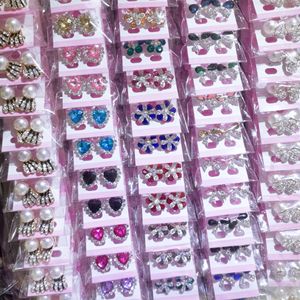 ต่างหู<span class=keywords><strong>ค</strong></span>ริสตัลสังกะ<span class=keywords><strong>ส</strong></span>ีอัลลอยด์สีลูกกวาด<span class=keywords><strong>ส</strong></span>วยงามวิบวับ รา<span class=keywords><strong>ค</strong></span>าโรงงานขายส่งปี 2024 <span class=keywords><strong>ส</strong></span>ำหรับเด็กผู้หญิง - Product Image 3