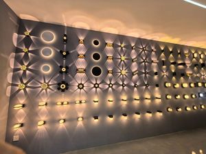 Lampade da Parete Esterne Moderne IP65 Impermeabili, Colore Nero, per Giardino, Parco, Portico, Illuminazione Stradale - Product Image 6