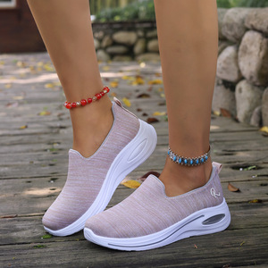 <span class=keywords><strong>Scarpe</strong></span> da <span class=keywords><strong>Donna</strong></span> Primaverili Slip-On Traspiranti con Ammortizzazione Antiscivolo Durevoli Stile Minimalista per Aumentare l'Altezza <span class=keywords><strong>Outlet</strong></span> di Fabbrica - Product Image 4